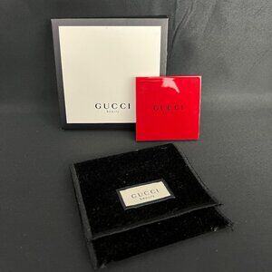 GUCCI Beauty - red pocket mirror with sleeve